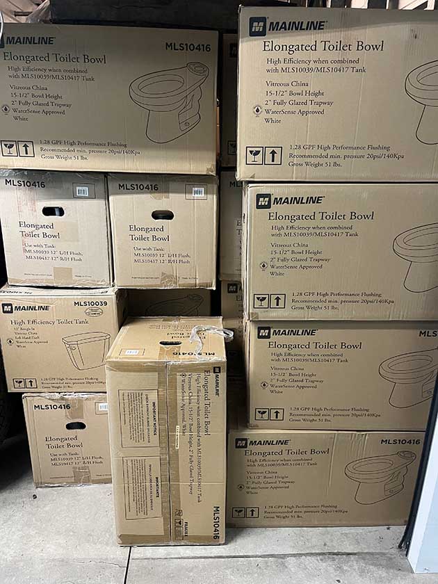 Mainline Toilet Bowls and Toilet Tanks - Image 3